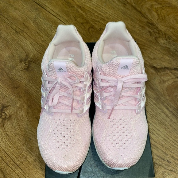 Adidas Ultraboost - Picture 2 of 10